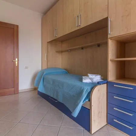 Appartement Guesthost Birght Flat With Terrace & Private Parking!