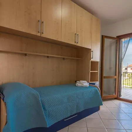 Apartment Bright Flat With Terrace & Private Parking!
