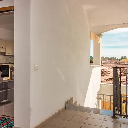 Διαμέρισμα Guesthost Birght Flat With Terrace & Private Parking! *